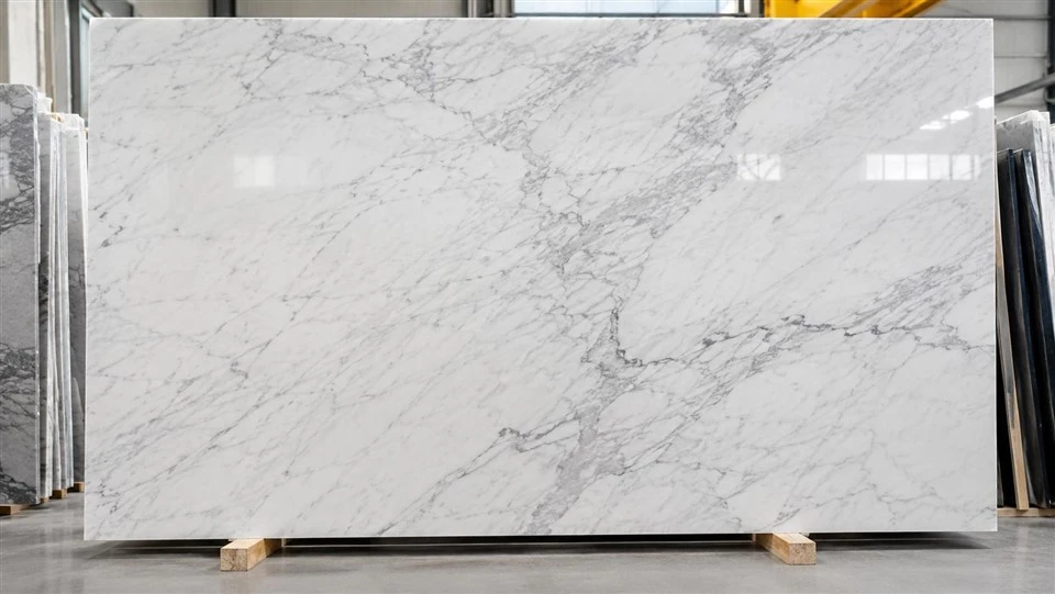 Lastre di marmo di Carrara per progetti di interni classici